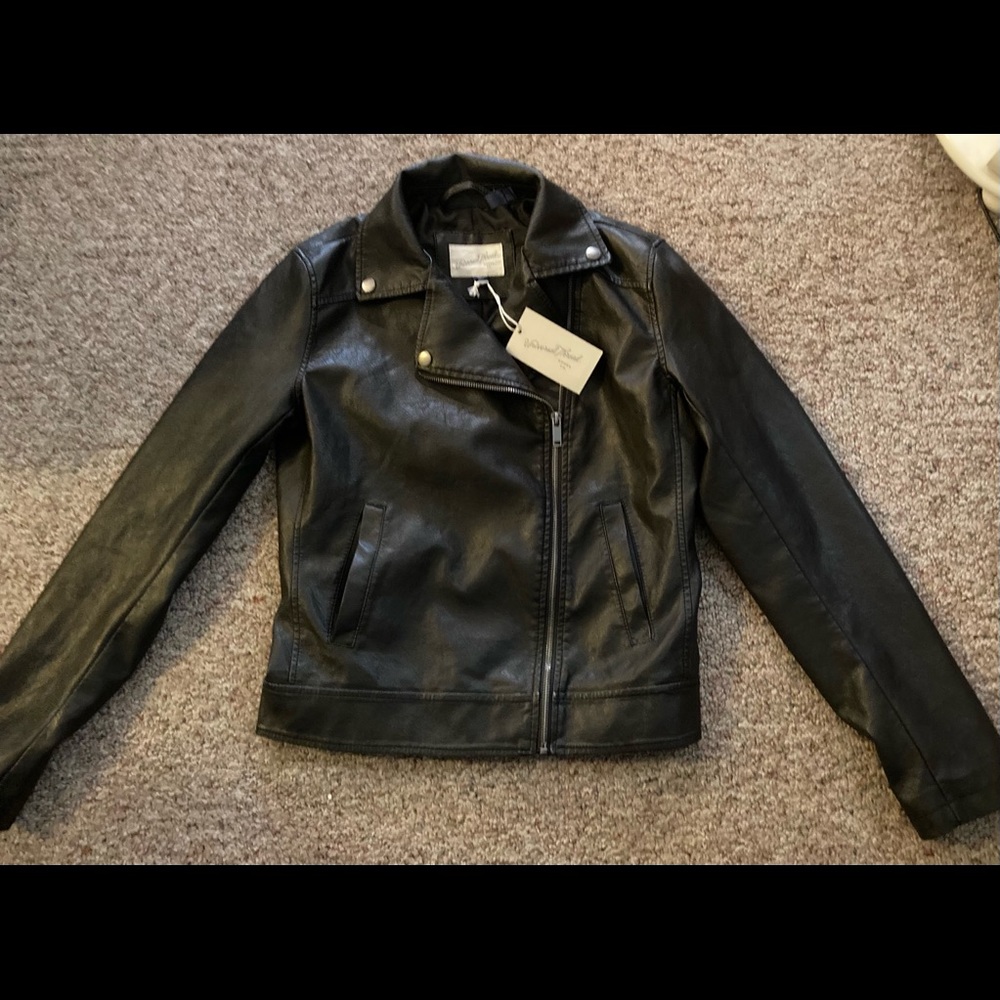 NWT Universal Thread faux leather moto jacket